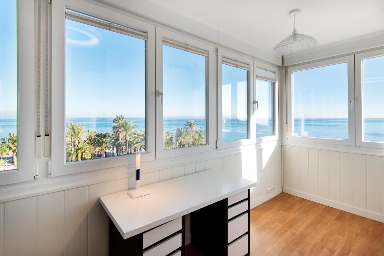 Appartement Magic Of The Ocean, Front Line In Playamar-parking, Sea Views, Pool, Tenis, Paddle, Wifi And Aircon Torremolinos