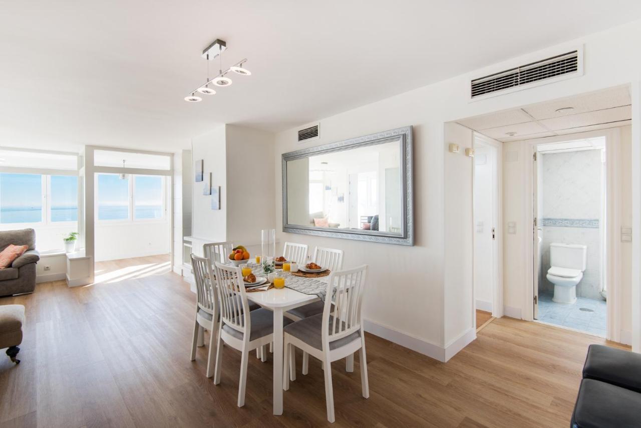 Magic Of The Ocean, Front Line In Playamar-parking, Sea Views, Pool, Tenis, Paddle, Wifi And Aircon Appartement Torremolinos