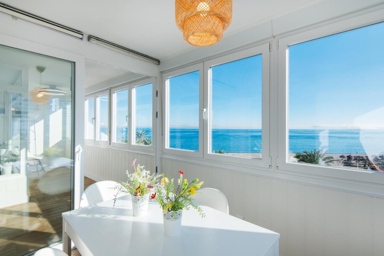 Appartement Magic Of The Ocean, Front Line In Playamar-parking, Sea Views, Pool, Tenis, Paddle, Wifi And Aircon