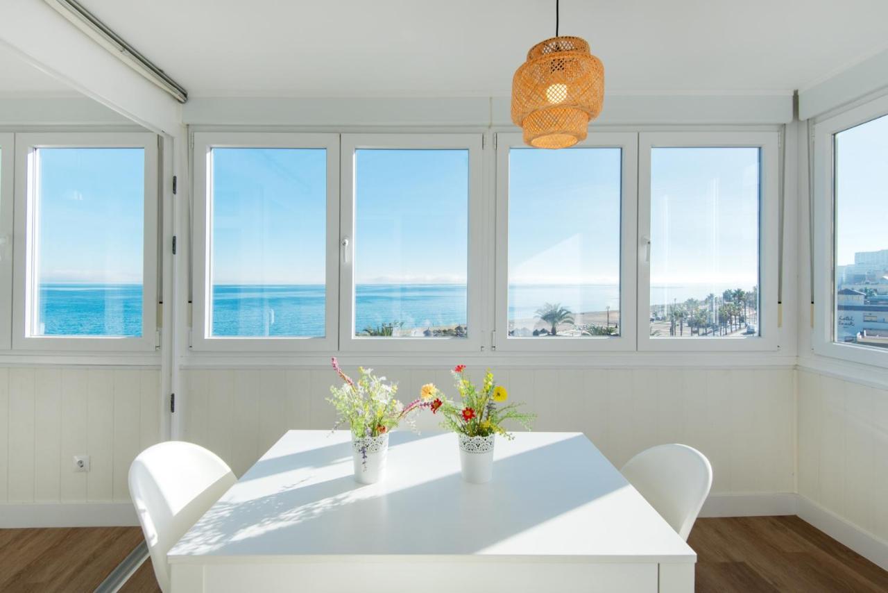 Appartement Magic Of The Ocean, Front Line In Playamar-parking, Sea Views, Pool, Tenis, Paddle, Wifi And Aircon